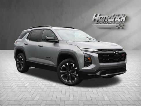 Used 2026 Chevrolet Equinox RS w/ Convenience Package III FWD image 2