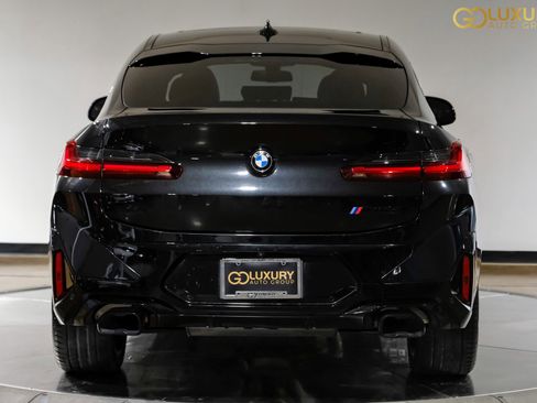 Used 2024 BMW X4 M40i w/ Premium Package image 11