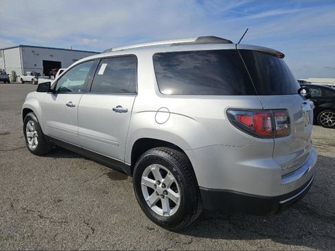 Used 2014 GMC Acadia SLE image 3