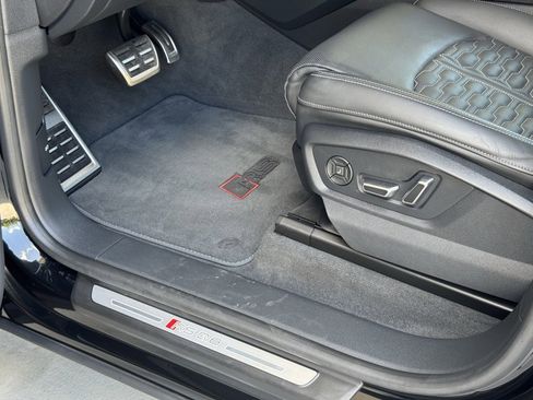Used 2024 Audi RS Q8 image 25