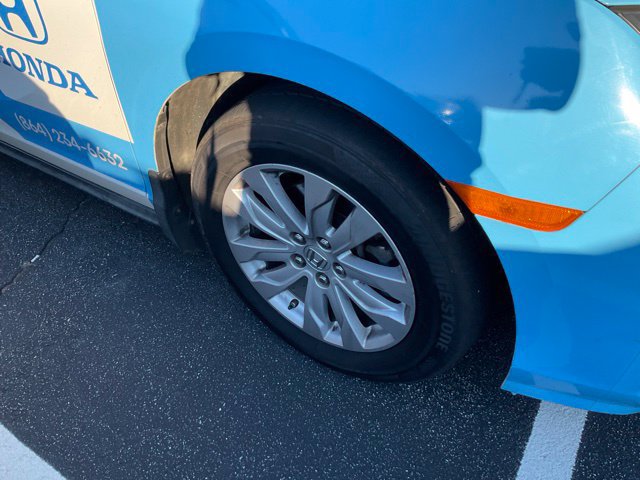 Used 2018 Honda Odyssey LX image 3