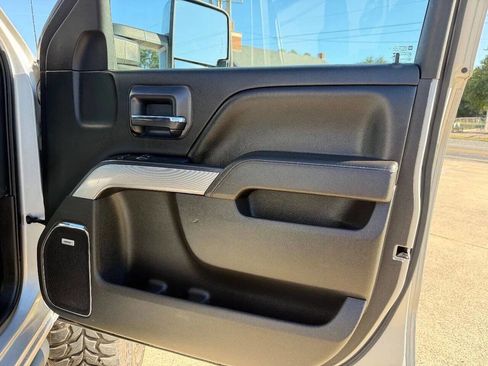 Used 2016 Chevrolet Silverado 2500 LTZ w/ Duramax Plus Package image 18