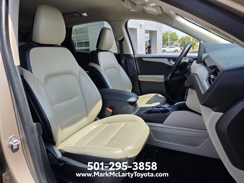 Used 2020 Ford Escape SEL FWD image 15