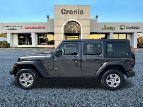 Used 2022 Jeep Wrangler Unlimited Sport AWD/4WD image 6