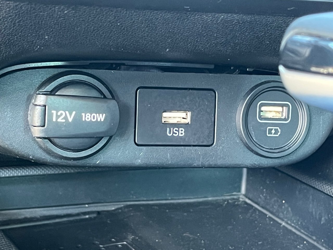 Used 2023 Hyundai Elantra Limited w/ Cargo Package FWD image 23