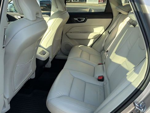 Used 2023 Volvo XC60 B5 Plus w/ Protection Package Premier FWD image 11