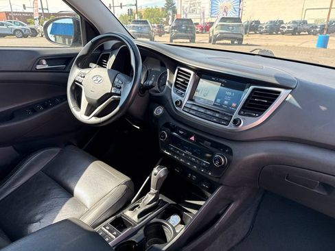 Used 2016 Hyundai Tucson Limited w/ Option Group 03 AWD/4WD image 38