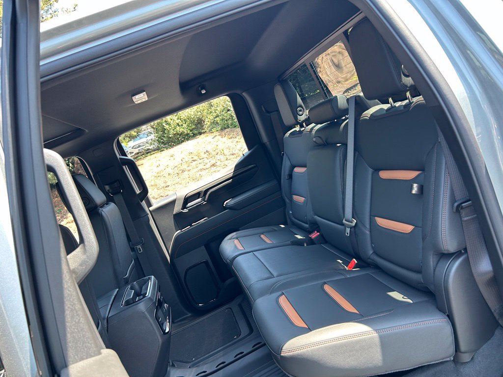 New 2026 GMC Sierra 1500 AT4 w/ AT4 Premium Package AWD/4WD image 47