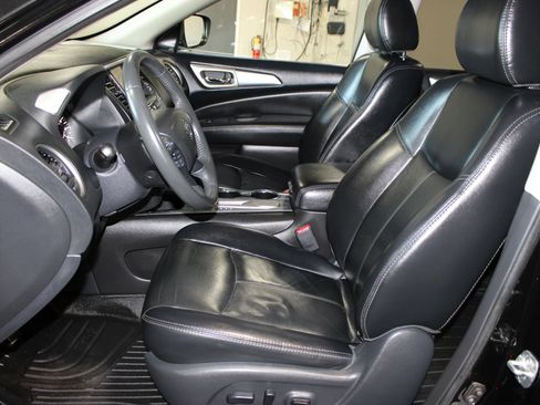 Used 2018 Nissan Pathfinder SL w/ Cargo Package FWD image 23