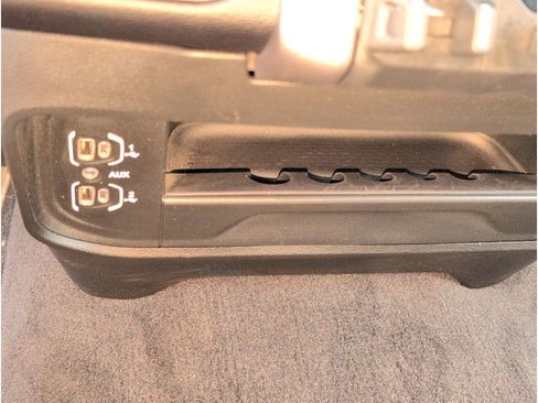 Used 2024 RAM 2500 Big Horn w/ Bed Utility Group image 18