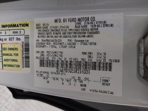 Used 2018 Ford Fusion S FWD image 33