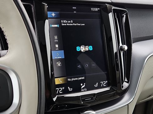 Used 2020 Volvo XC60 T6 Momentum image 18