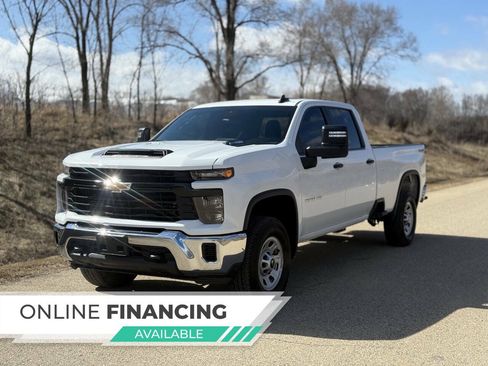 Used 2024 Chevrolet Silverado 2500 W/T AWD/4WD image 1