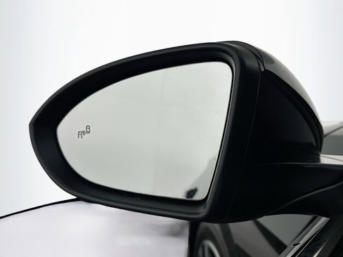 Used 2025 Volkswagen Jetta SE image 16