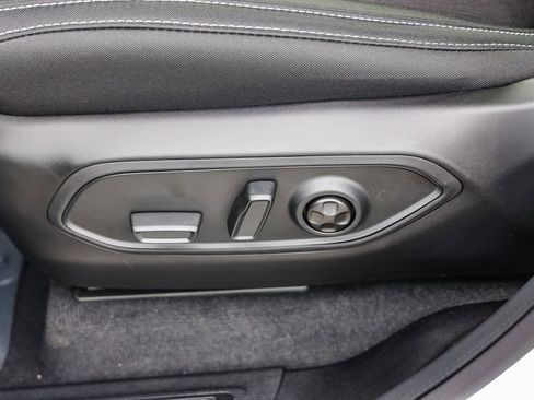 New 2025 Jeep Grand Cherokee Laredo X w/ Luxury Tech Group I image 23