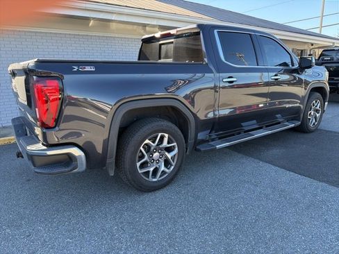 Used 2023 GMC Sierra 1500 SLT w/ SLT Premium Package image 4