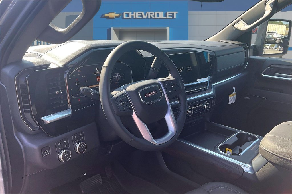 New 2026 GMC Sierra 2500 SLT w/ SLT Premium Package AWD/4WD image 7