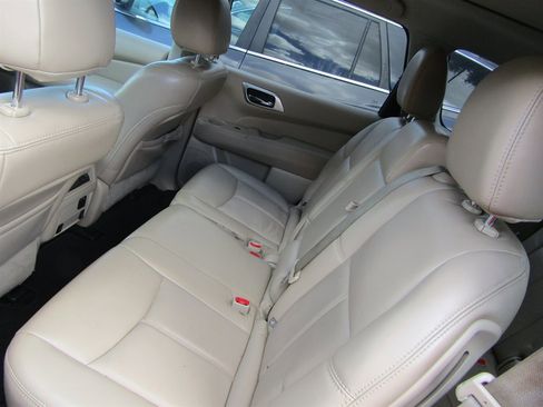 Used 2017 Nissan Pathfinder SL w/ SL Premium Package image 12