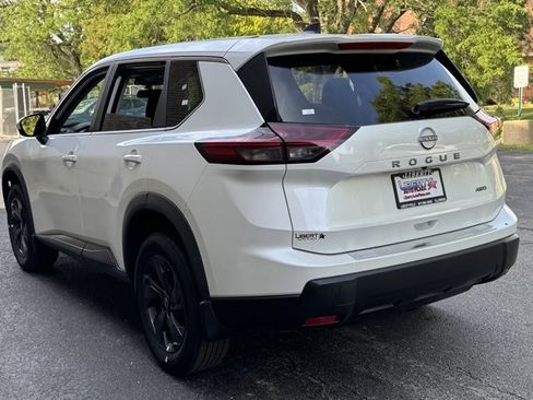 New 2026 Nissan Rogue SV AWD/4WD image 22