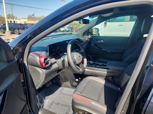 Used 2025 Chevrolet Equinox RS AWD/4WD image 10