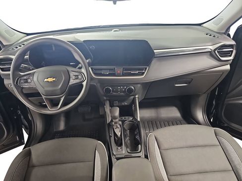 Used 2025 Chevrolet TrailBlazer LS w/ LS Convenience Package AWD/4WD image 11