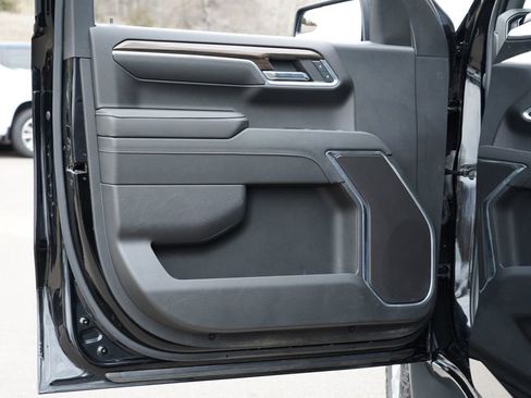 Used 2023 Chevrolet Silverado 1500 RST image 14