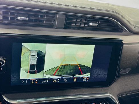 New 2026 GMC Sierra 1500 Denali w/ Technology Package AWD/4WD image 8