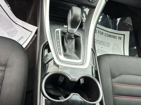 Used 2015 Ford Fusion SE w/ Equipment Group 201A image 21