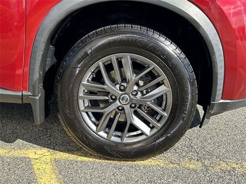 Certified 2021 Nissan Rogue S image 13