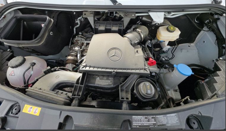 Used 2025 Mercedes-Benz Sprinter 2500 image 12