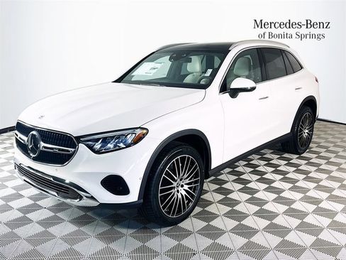 Used 2026 Mercedes-Benz GLC 300 image 3