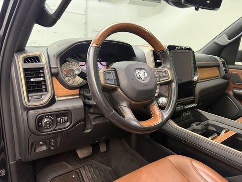 Used 2022 RAM 1500 Limited AWD/4WD image 4