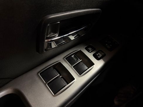 Used 2020 Mitsubishi Outlander Sport SE FWD image 35