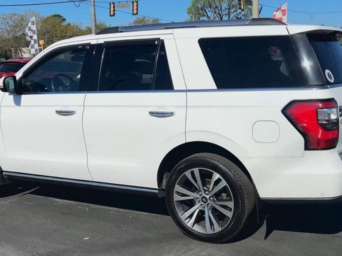 Used 2021 Ford Expedition Limited image 6