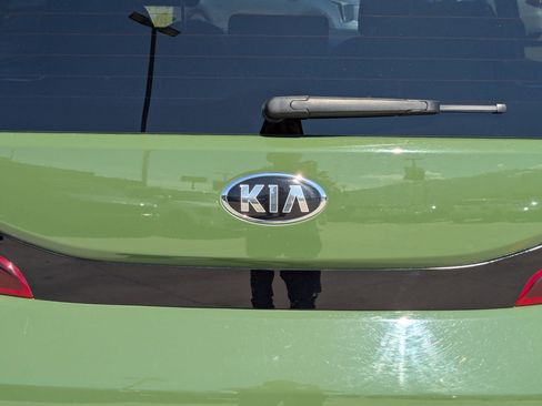 Used 2021 Kia Soul X-Line FWD image 13