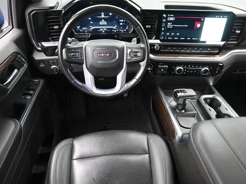 Used 2023 GMC Sierra 1500 Elevation w/ Elevation Premium Package AWD/4WD image 12