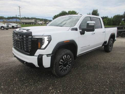 New 2026 GMC Sierra 3500 Denali Ultimate AWD/4WD image 10
