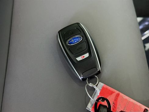 Used 2025 Subaru Outback Onyx Edition AWD/4WD image 21