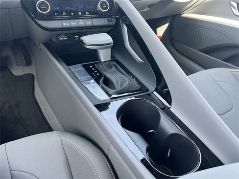 New 2026 Hyundai Elantra Blue image 15