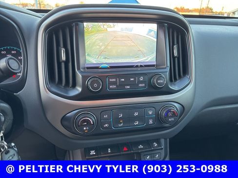 Used 2018 Chevrolet Colorado Z71 image 16