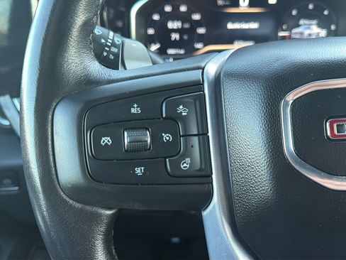 Used 2022 GMC Sierra 1500 SLT w/ SLT Convenience Package AWD/4WD image 18