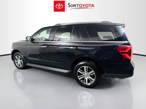 Used 2024 Ford Expedition Limited AWD/4WD image 6