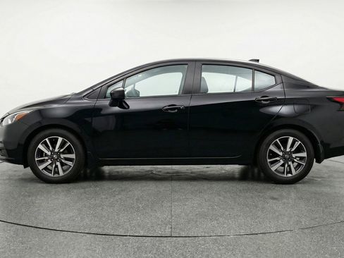 Used 2025 Nissan Versa SV image 5