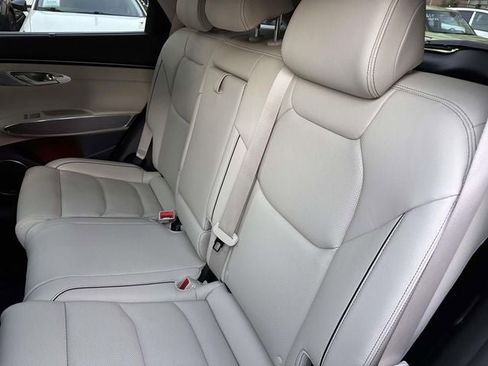 Used 2023 Genesis GV70 2.5T w/ Advanced Package image 20