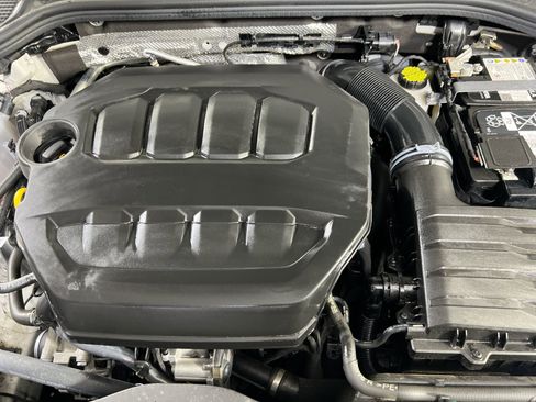 Used 2024 Volkswagen GTI SE image 31