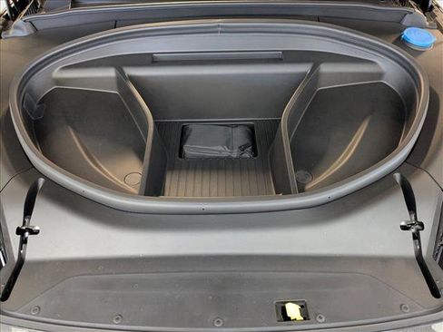 New 2025 Volvo EX90 Ultra image 17