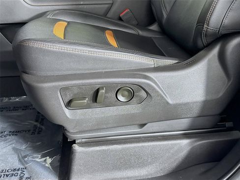 Certified 2025 GMC Sierra 1500 AT4 w/ AT4 Premium Package AWD/4WD image 22