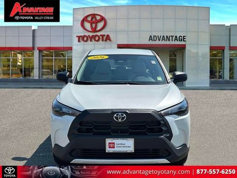 Certified 2026 Toyota Corolla Cross L AWD/4WD image 2