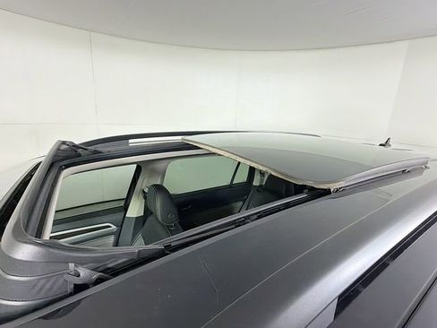 Used 2023 Volkswagen Atlas SE image 14