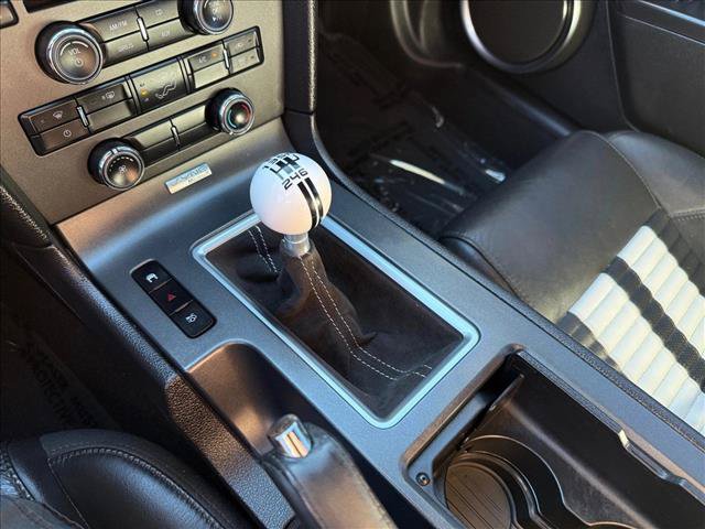 Used 2010 Ford Mustang Shelby GT500 RWD image 11